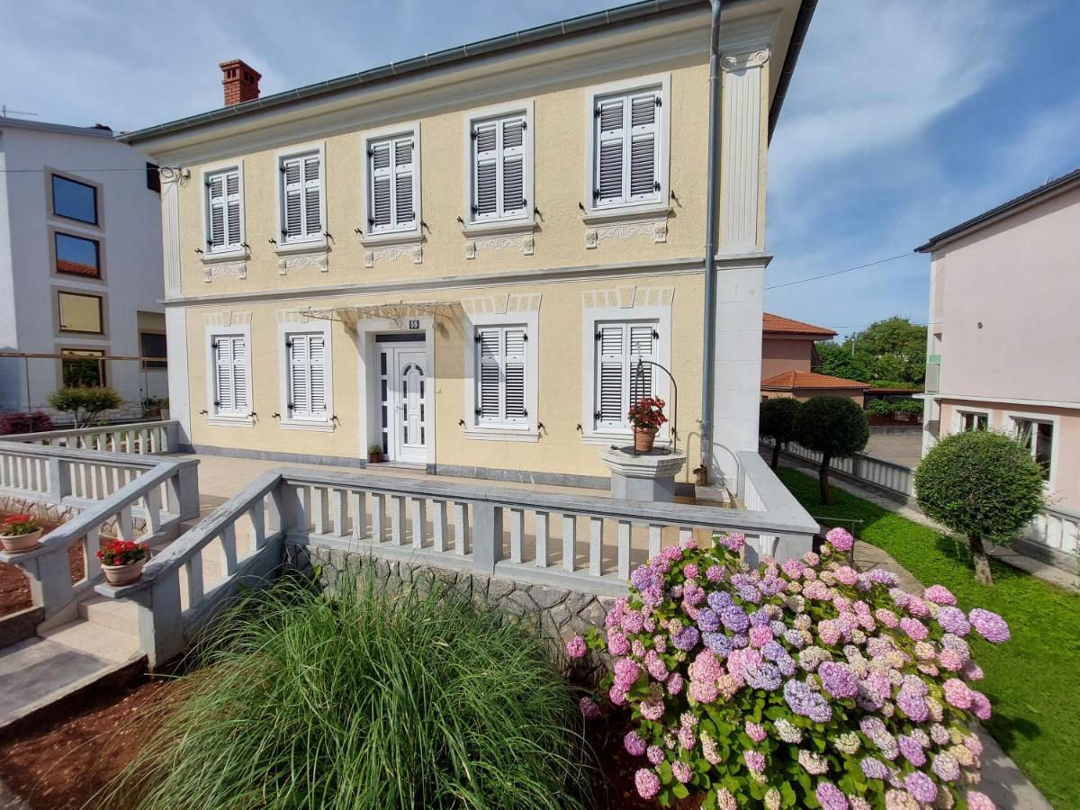 Apartment Hrzic Malinska Exterior foto