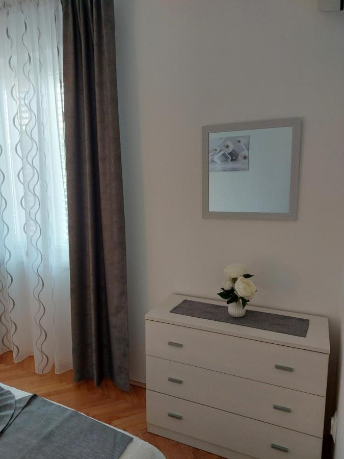 Apartment Hrzic Malinska Exterior foto