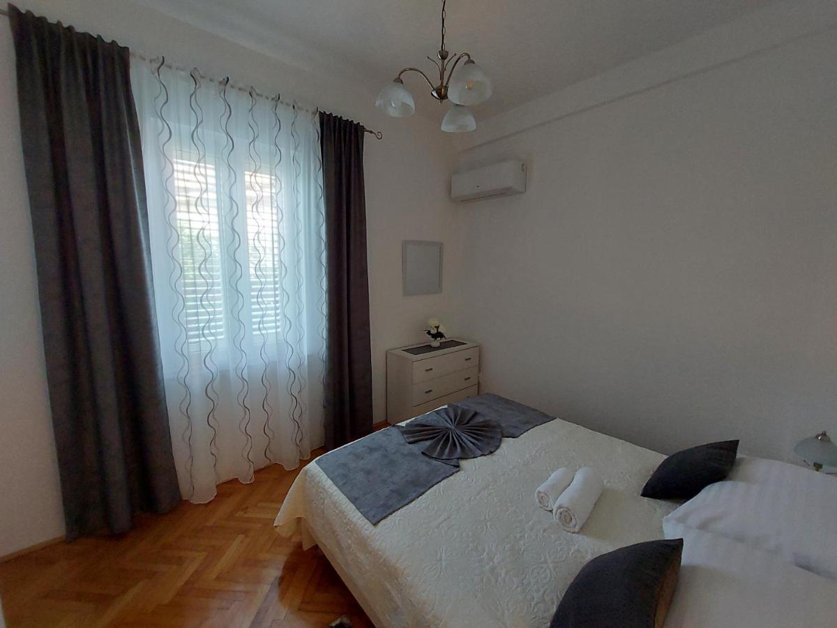 Apartment Hrzic Malinska Exterior foto
