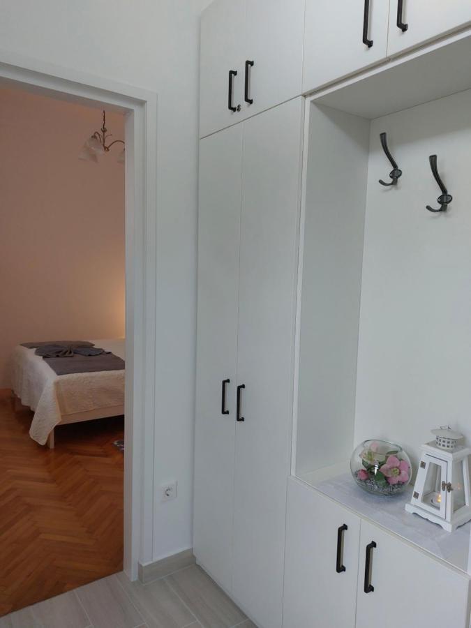 Apartment Hrzic Malinska Exterior foto